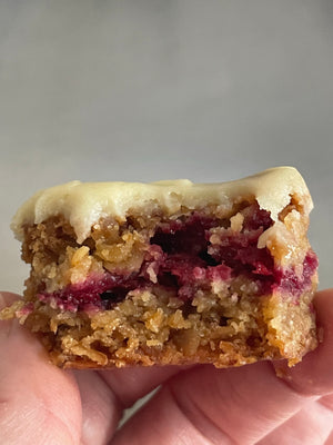 
                  
                    Load image into Gallery viewer, RASPBERRY &amp;amp; WHITE CHOCOLATE FLAPJACK
                  
                
